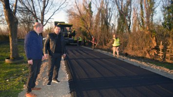 სამტრედიაში ადგილობრივი მნიშვნელობის გზები რეაბილიტაცია მიმდინარეობს