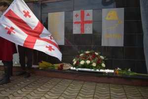 სამტრედიაში მეორე მსოფლიო ომში დაღუპულ გმირებს პატივი მიაგეს