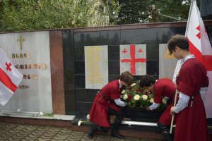 სამტრედიაში მეორე მსოფლიო ომში დაღუპულ გმირებს პატივი მიაგეს