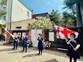 სამტრედიაში აგვისტოს ომში დაღუპულ გმირებს პატივი მიაგეს