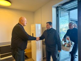 სამტრედიის მერმა შობა–ახალი წელი სტრატეგიული დანიშნულების ობიექტებში, 24 საათიან რეჟიმში მომუშავე პერსონალს მიულოცა