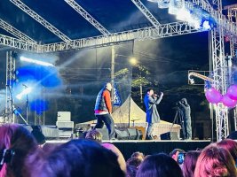 კახი კალაძის ტრადიციული საჩუქარი სამტრედიელ მრავალშვილიან ოჯახებს