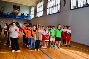 საჯარო სკოლებს შორის, სხვადასხვა სპორტულ სახეობებში, მუნიციპალური ტურნირი მიმდინარეობს