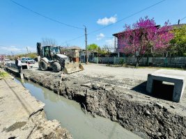 სამტრედიაში სანიაღვრე არხების მოწყობის სამუშაოები  მიმდინარეობს