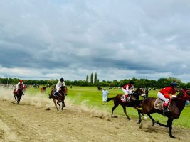 სამტრედიაში, ილორში მდებარე განახლებულ იპოდრომზე, ქართული ცხენოსნობის ზეიმი გაიმართა