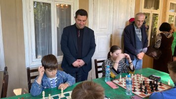 „ნიკოობა 2025“