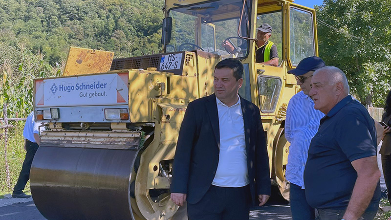 სამტრედიაში აქტიურად მიმდინარეობს საგზაო ინფრასტრუქტურის განახლება