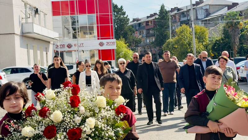 სამტრედიაში სოხუმის დაცემის 33-ე წლისთავთან დაკავშირებით დაღუპულ გმირთა ხსოვნას პატივი მიაგეს
