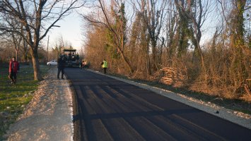 სამტრედიაში ადგილობრივი მნიშვნელობის გზები რეაბილიტაცია მიმდინარეობს