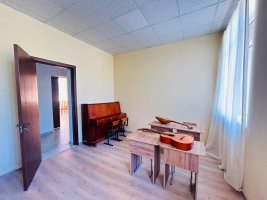 სამტრედიის მრავალწლიანი ტრადიციების მქონე მე-2  სამუსიკო სკოლის რეაბილიტაცია დასრულების ეტაპზეა  