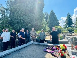 8 აგვისტო... დიდება გმირებს