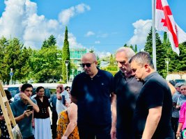 8 აგვისტო... დიდება გმირებს