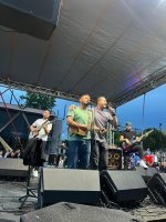 სამტრედიაში ახალი სასწავლო წლის დაწყებასთან დაკავშირებით, ჯგუფ „ურსას” კონცერტი გაიმართა