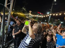 სამტრედიაში ახალი სასწავლო წლის დაწყებასთან დაკავშირებით, ჯგუფ „ურსას” კონცერტი გაიმართა