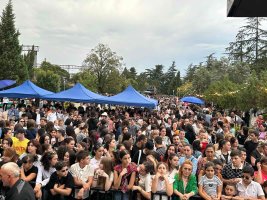 სამტრედიაში ახალი სასწავლო წლის დაწყებასთან დაკავშირებით, ჯგუფ „ურსას” კონცერტი გაიმართა