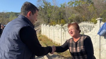 სამტრედიაში შიდა სასოფლო გზების რეაბილიტაცია აქტიურად მიმდინარეობს 