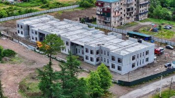 ქალაქ სამტრედიაში წყალმომარაგებისა  სისტემების და ბაგა-ბაღის სამშენებლო სამუშაოები მიმდინარეობს