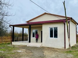 სამტრედიის მუნიციპალიტეტში სოციალურად დაუცველ და მრავალშვილიან ოჯახებს სახლები გადაეცა