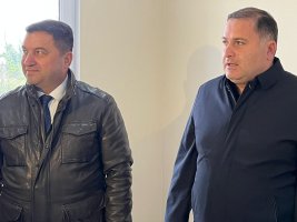 სამტრედიის მუნიციპალიტეტში სოციალურად დაუცველ და მრავალშვილიან ოჯახებს სახლები გადაეცა