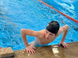 სამტრედიაში საჯარო და კერძო სკოლებს შორის ცურვის შეჯიბრი გაიმართა