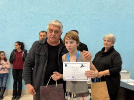 სამტრედიაში საჯარო და კერძო სკოლებს შორის ცურვის შეჯიბრი გაიმართა