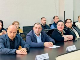 სამტრედიის მუნიციპალიტეტის მერიაში სამუშაო შეხვედრა გაიმართა