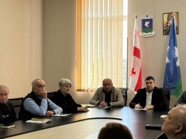 სამტრედიის მერიაში სამუშაო შეხვედრაზე მიმდინარე პროექტები და პრიორიტეტები განიხილეს