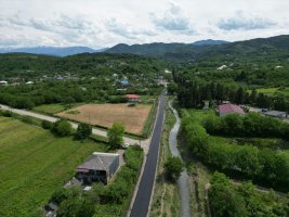 სოფელ გომში საგზაო ინფრასტრუქტურის მოწყობის სამუშაოები აქტიურად მიმდინარეობს