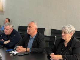 დავით ბახტაძემ მუნიციპალიტეტში დაგეგმილი პროექტების განხორციელების საკითხები განიხილა