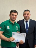 დავით ბახტაძემ ოლიმპიური ფესტივალის წარმატებული მონაწილეები და მათი მწვრთნელები დააჯილდოვა