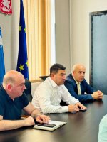 მიმდინარე პროექტები და მოსახლეობის საჭიროებები — სამტრედიის მერიაში სამუშაო შეხვედრა გაიმართა