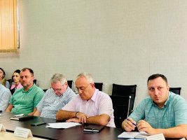 მიმდინარე პროექტები და მოსახლეობის საჭიროებები — სამტრედიის მერიაში სამუშაო შეხვედრა გაიმართა