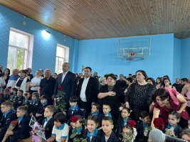 დავით ბახტაძემ საჯარო სკოლების მოსწავლეებსა და პედაგოგებს ახალი სასწავლო წლის დაწყება მიულოცა