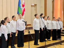 სამტრედიაში ღვაწლმოსილი პედაგოგები დააჯილდოვეს