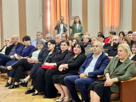სამტრედიაში ღვაწლმოსილი პედაგოგები დააჯილდოვეს