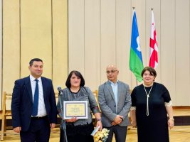 სამტრედიაში ღვაწლმოსილი პედაგოგები დააჯილდოვეს