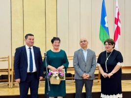 სამტრედიაში ღვაწლმოსილი პედაგოგები დააჯილდოვეს