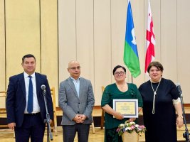 სამტრედიაში ღვაწლმოსილი პედაგოგები დააჯილდოვეს