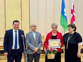 სამტრედიაში ღვაწლმოსილი პედაგოგები დააჯილდოვეს