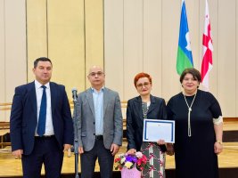 სამტრედიაში ღვაწლმოსილი პედაგოგები დააჯილდოვეს