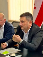 სამტრედიის მერიაში გამართულ სამუშაო თათბირზე ინფრასტრუქტურული პროექტები და მოსახლეობის საჭიროებები განიხილეს